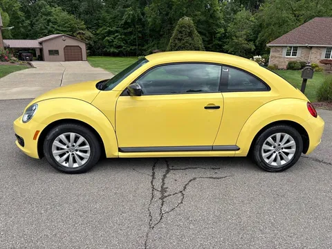 2015 Volkswagen Beetle 1.8T S