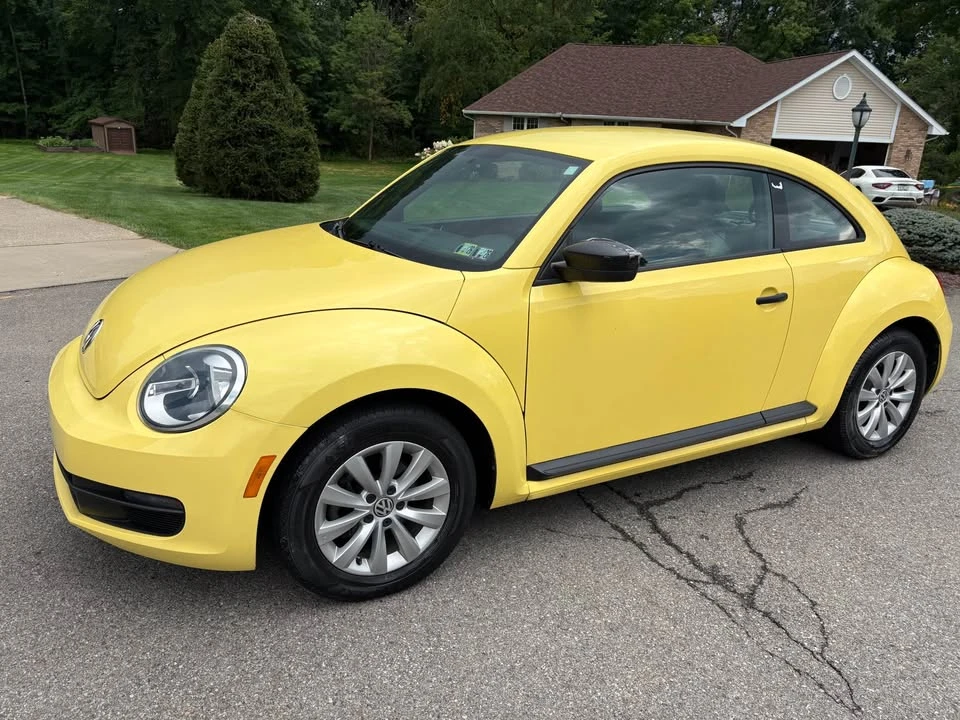 2015 Volkswagen A5 Beetle - Image 2 of 9
