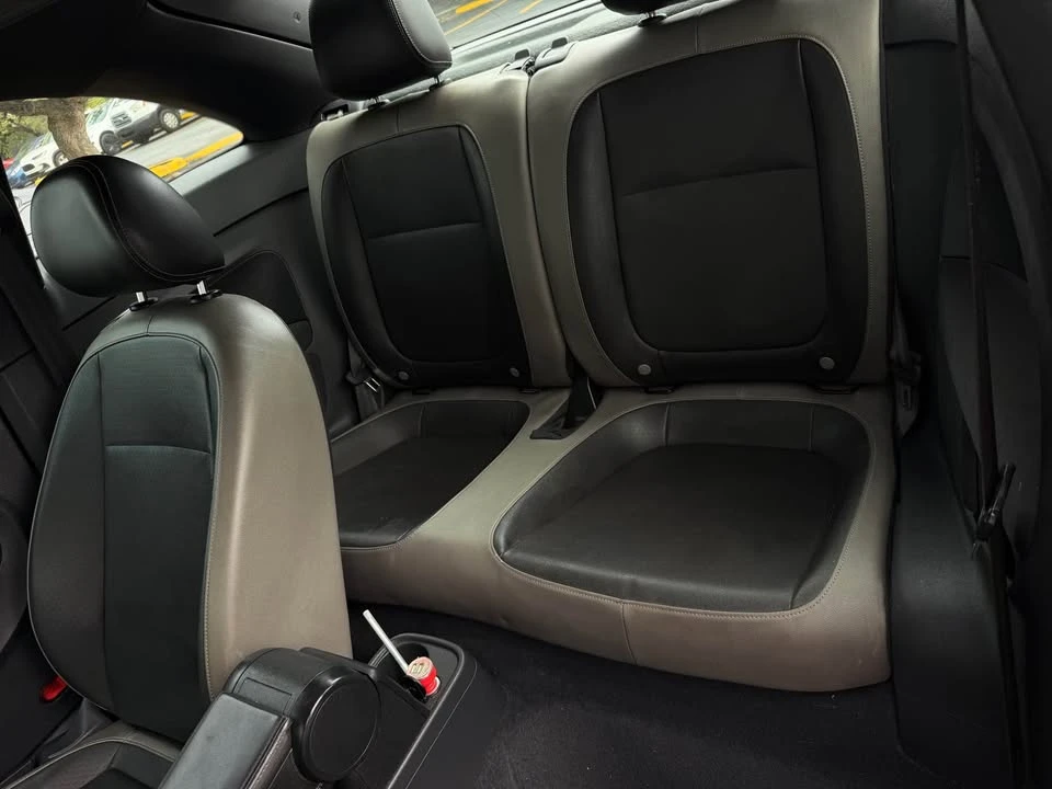 2015 Volkswagen A5 Beetle - Image 8 of 19