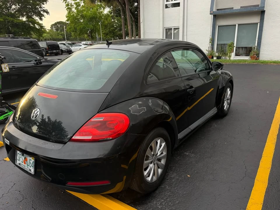 2015 Volkswagen A5 Beetle - Image 16 of 19