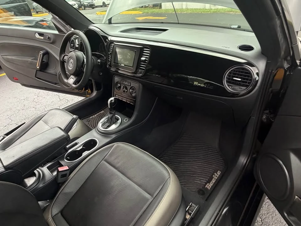 2015 Volkswagen A5 Beetle - Image 9 of 19