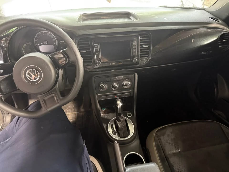 2015 Volkswagen A5 Beetle - Image 4 of 7