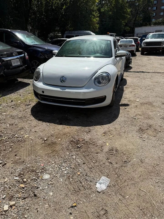 2015 Volkswagen A5 Beetle - Image 2 of 7