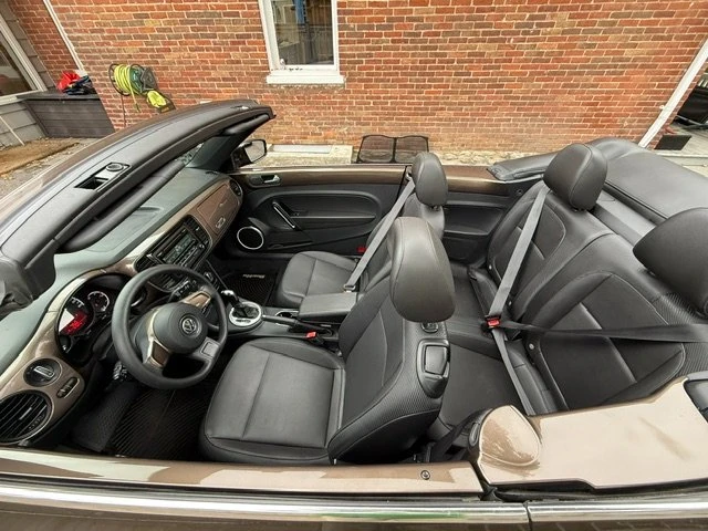 2015 Volkswagen A5 Beetle - Image 6 of 9