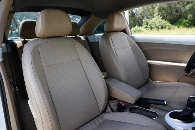 2015 Volkswagen A5 Beetle - Image 13 of 16