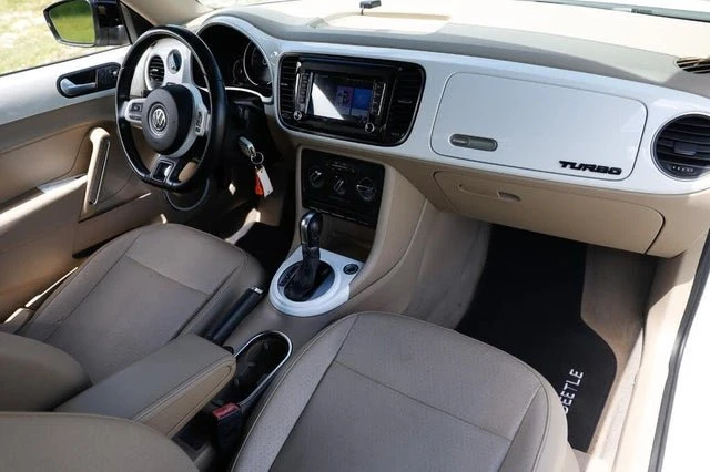 2015 Volkswagen A5 Beetle - Image 15 of 16