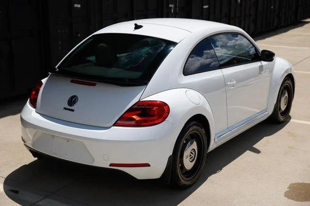 2015 Volkswagen A5 Beetle - Image 8 of 16