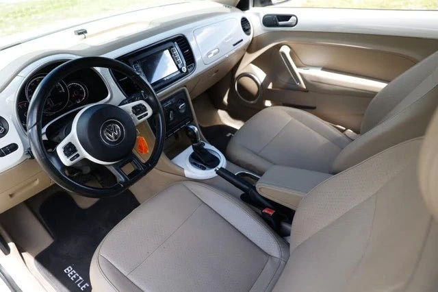 2015 Volkswagen A5 Beetle - Image 4 of 16
