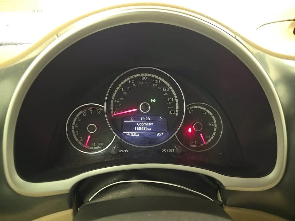 2015 Volkswagen A5 Beetle - Image 11 of 20