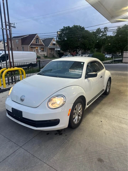 2015 Volkswagen A5 Beetle - Image 2 of 2