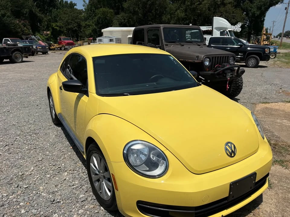 2015 Volkswagen A5 Beetle - Image 2 of 5