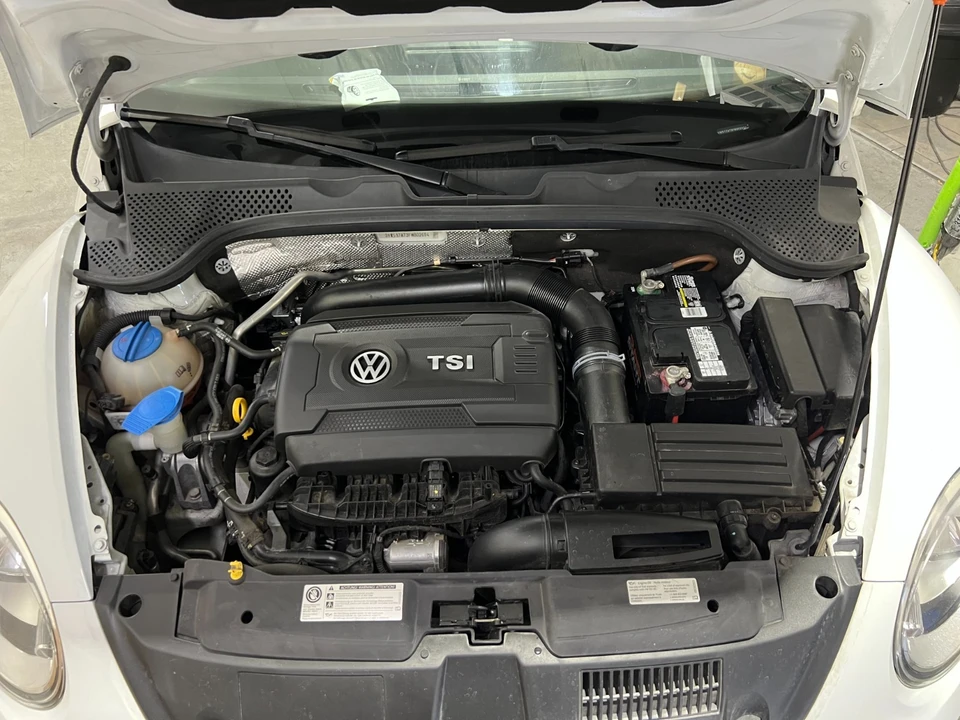 2015 Volkswagen A5 Beetle - Image 21 of 23