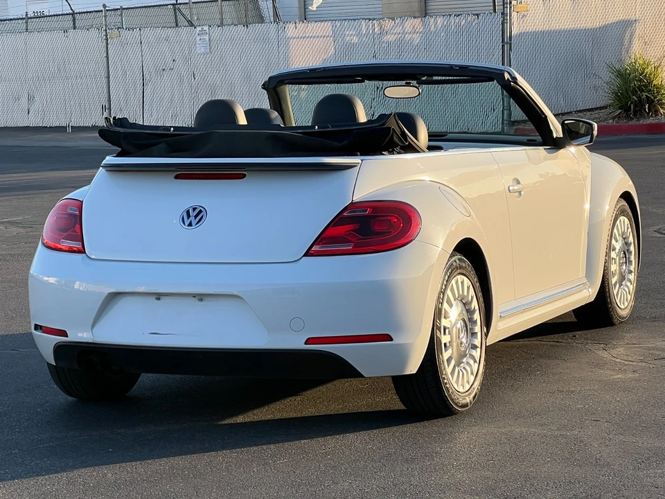 2015 Volkswagen A5 Beetle - Image 6 of 23