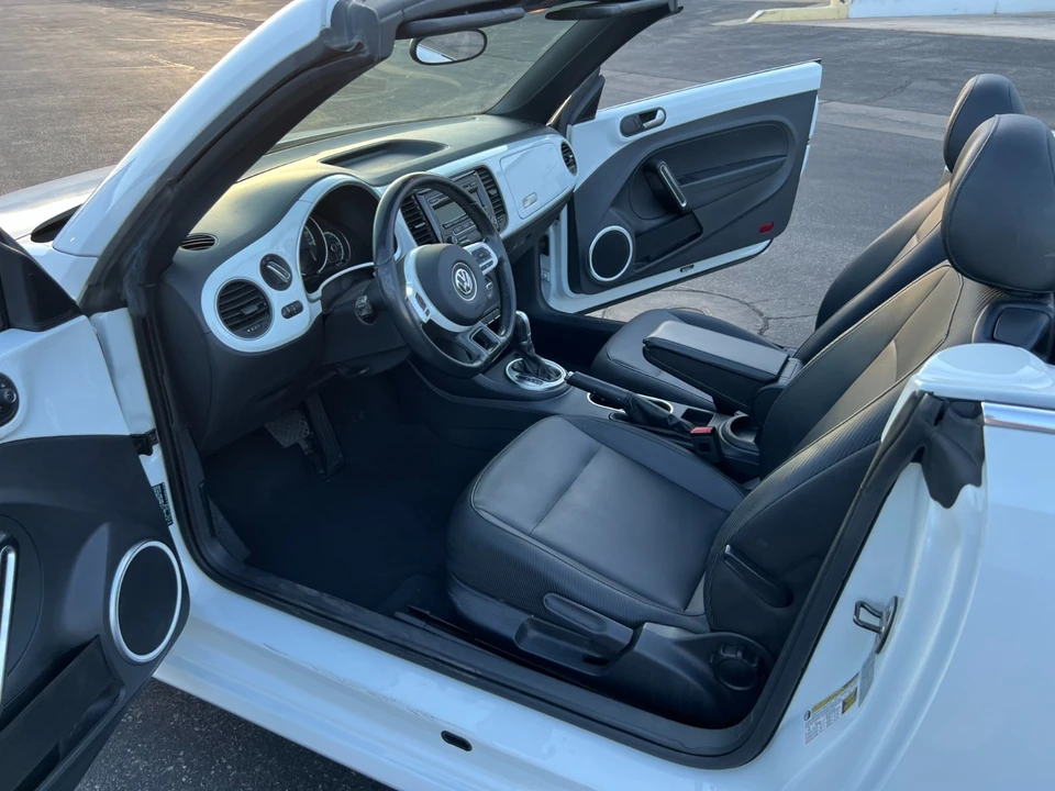 2015 Volkswagen A5 Beetle - Image 12 of 23