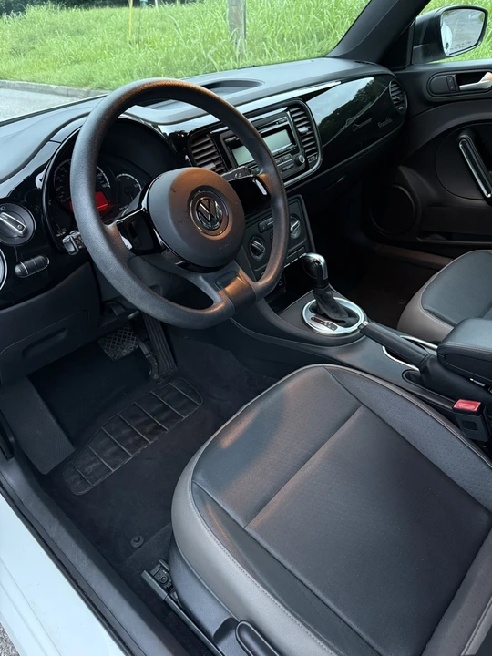 2015 Volkswagen A5 Beetle - Image 10 of 17