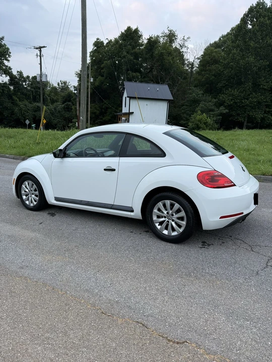 2015 Volkswagen A5 Beetle - Image 2 of 17