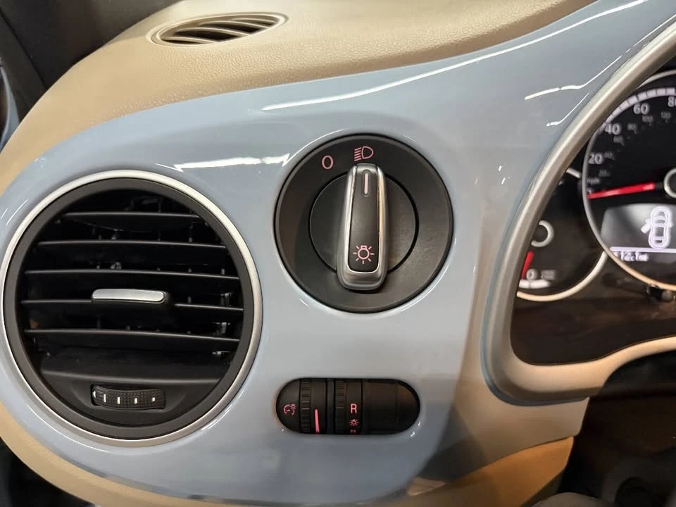 2015 Volkswagen A5 Beetle - Image 14 of 20