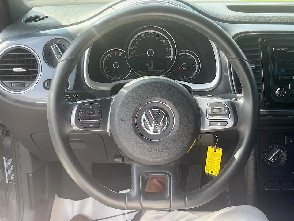 2015 Volkswagen A5 Beetle - Image 11 of 30
