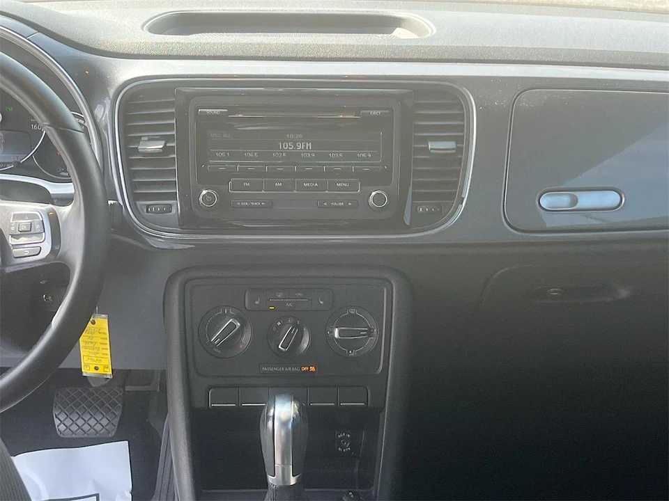 2015 Volkswagen A5 Beetle - Image 21 of 30
