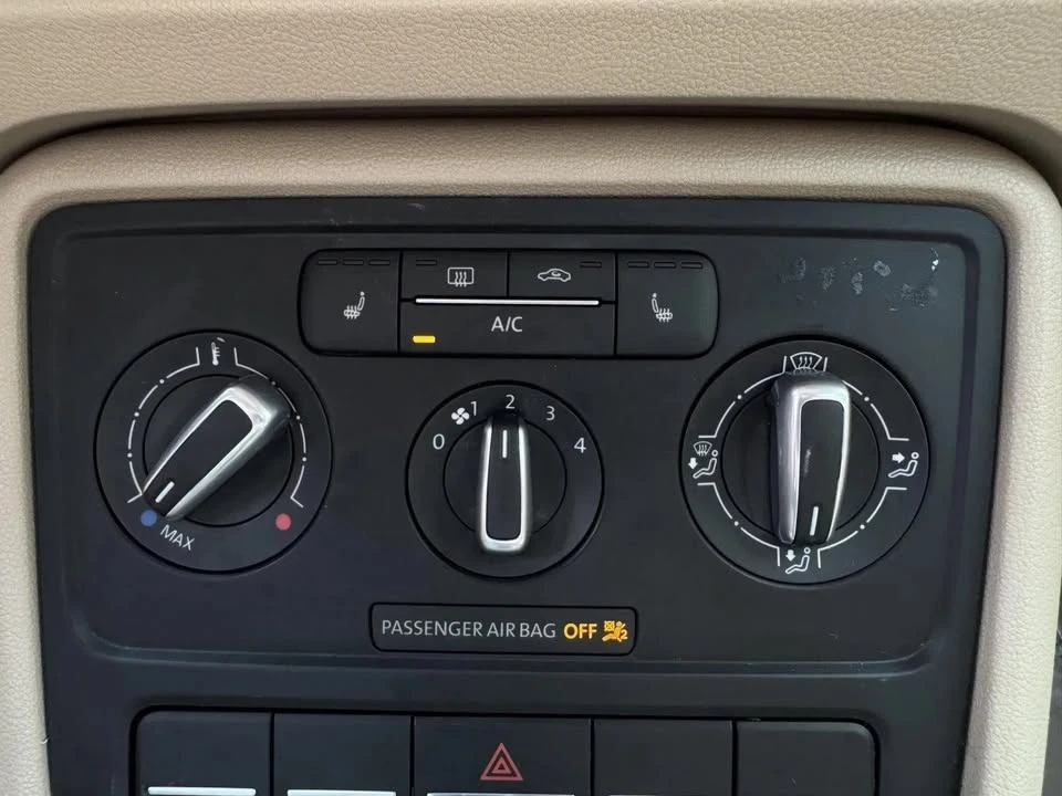 2015 Volkswagen A5 Beetle - Image 16 of 20