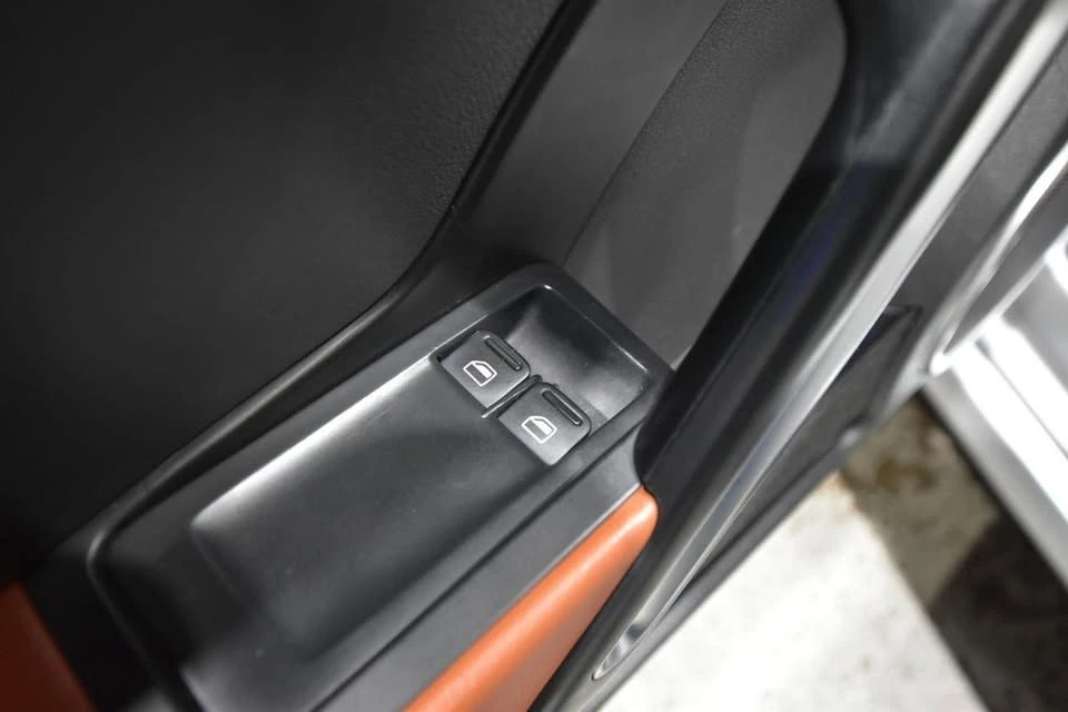 2015 Volkswagen A5 Beetle - Image 9 of 20