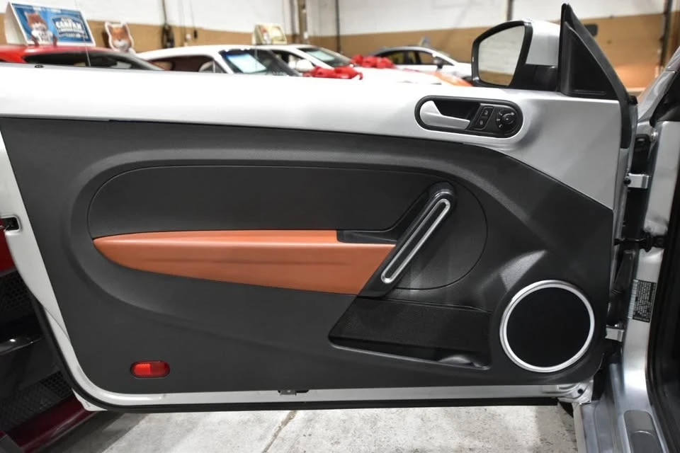 2015 Volkswagen A5 Beetle - Image 8 of 20