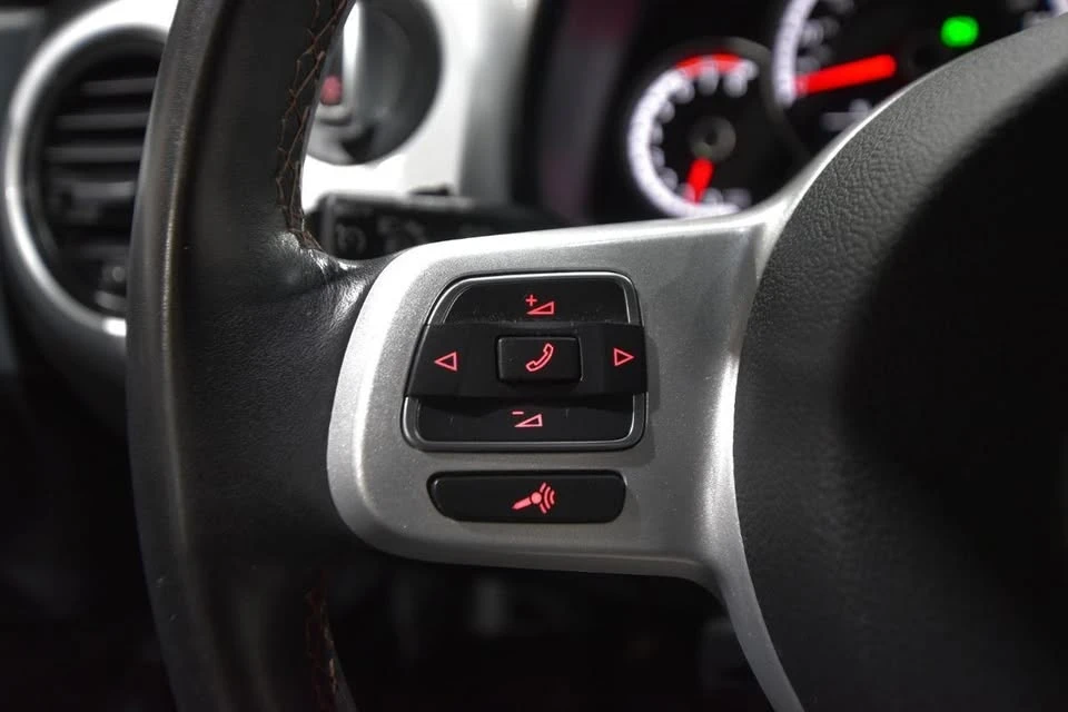 2015 Volkswagen A5 Beetle - Image 14 of 20