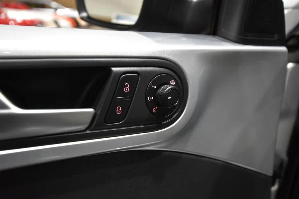 2015 Volkswagen A5 Beetle - Image 10 of 20
