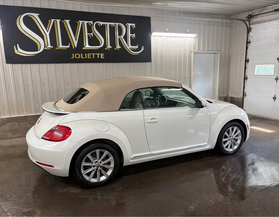 2015 Volkswagen A5 Beetle - Image 16 of 20