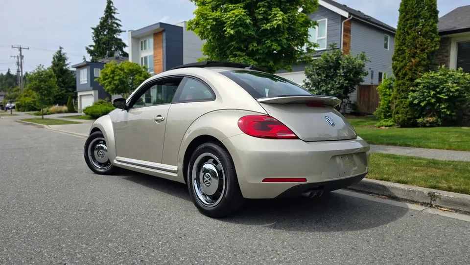 2015 Volkswagen A5 Beetle - Image 3 of 7