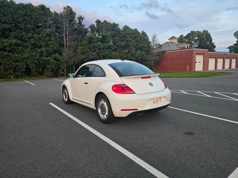 2015 Volkswagen A5 Beetle - Image 6 of 13
