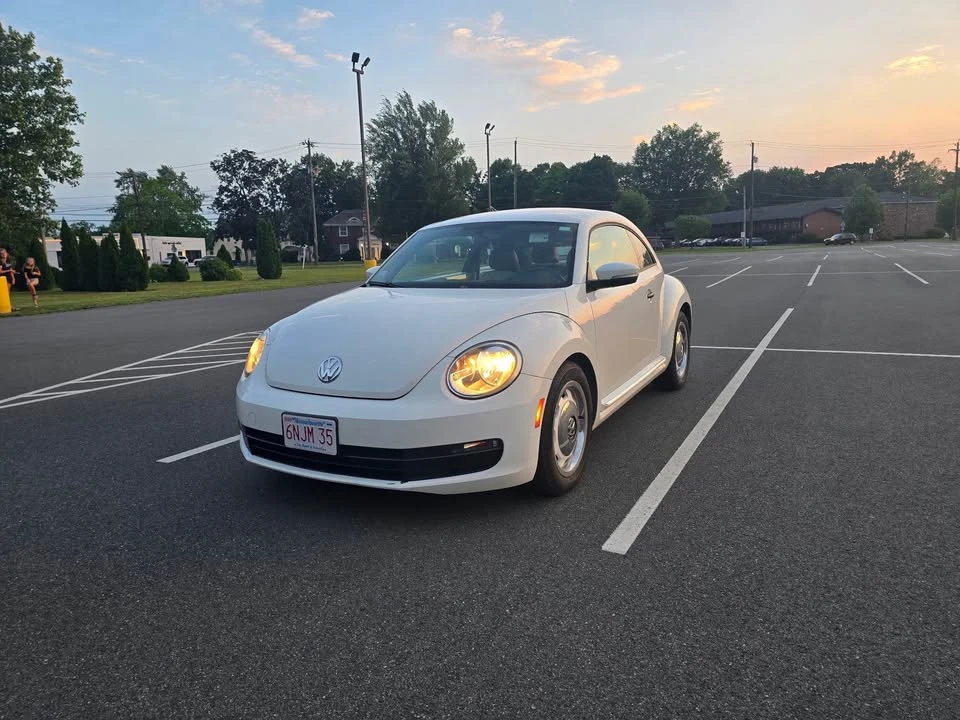 2015 Volkswagen A5 Beetle - Image 2 of 13