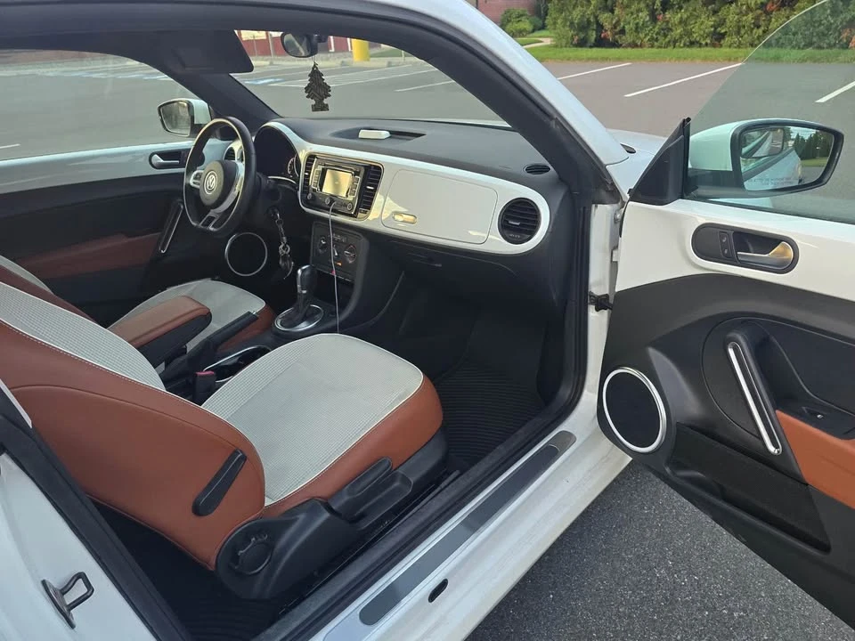 2015 Volkswagen A5 Beetle - Image 9 of 13