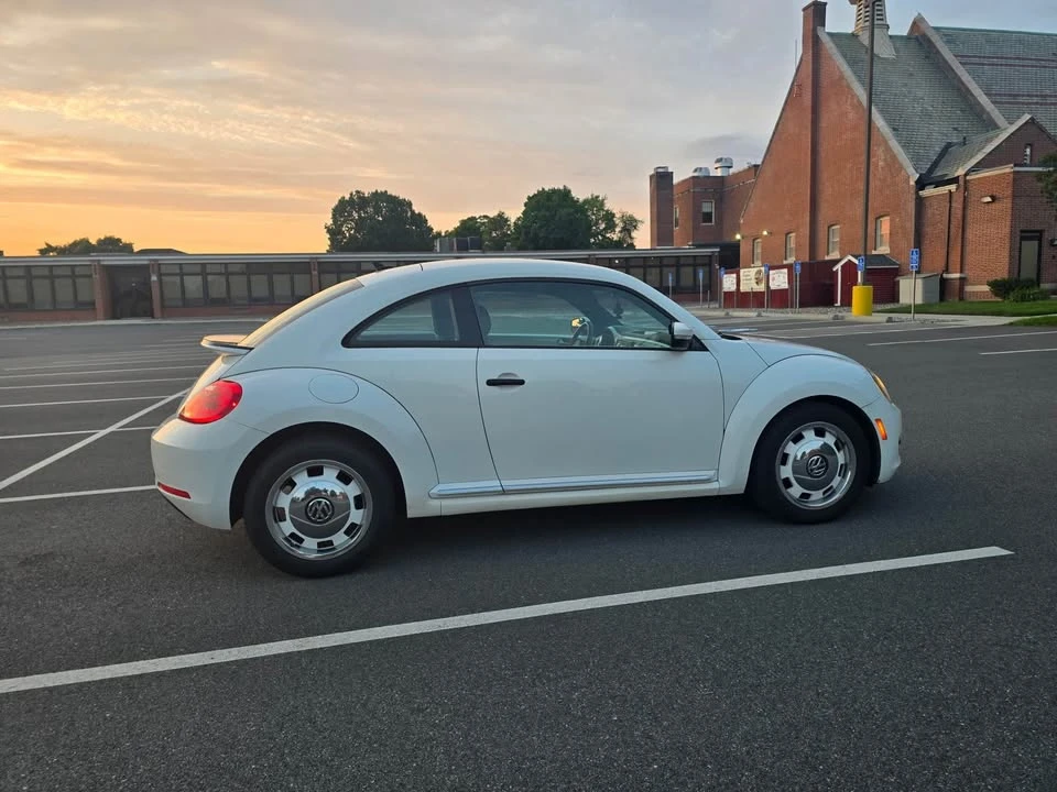 2015 Volkswagen A5 Beetle - Image 7 of 13