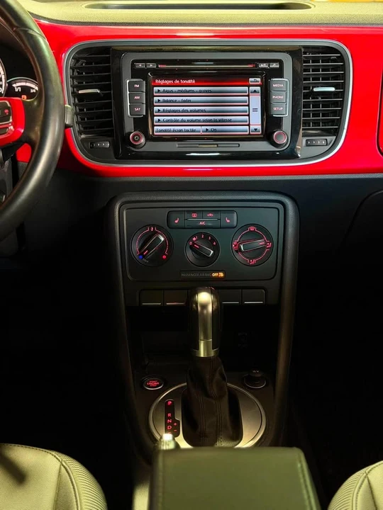 2015 Volkswagen A5 Beetle - Image 12 of 18