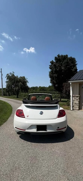 2015 Volkswagen A5 Beetle - Image 6 of 8