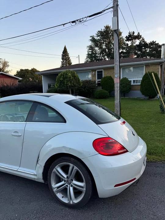 2015 Volkswagen A5 Beetle - Image 7 of 10