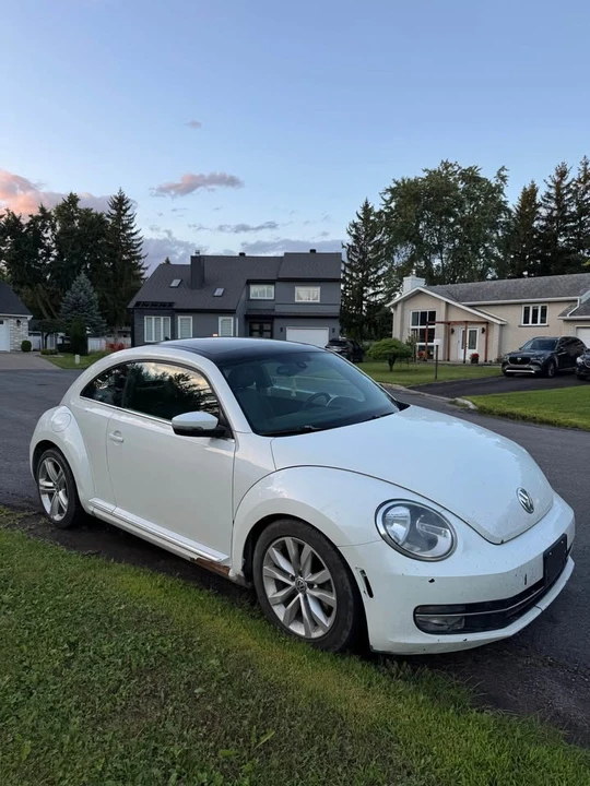 2015 Volkswagen A5 Beetle - Image 4 of 10