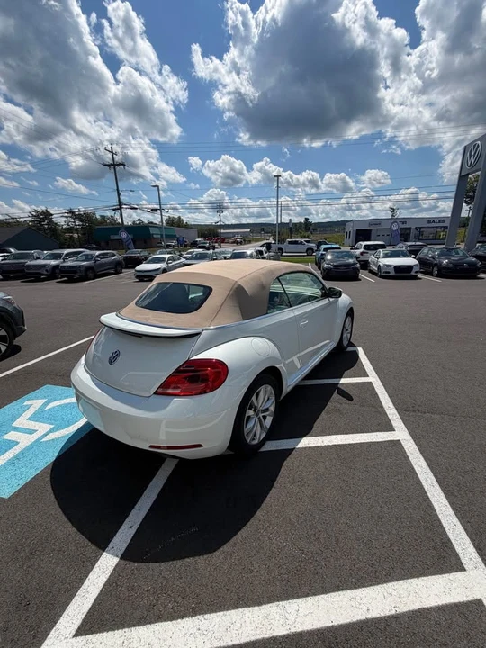 2015 Volkswagen A5 Beetle - Image 3 of 8