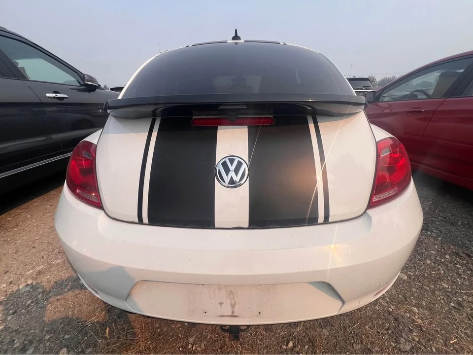 2015 Volkswagen A5 Beetle - Image 6 of 11