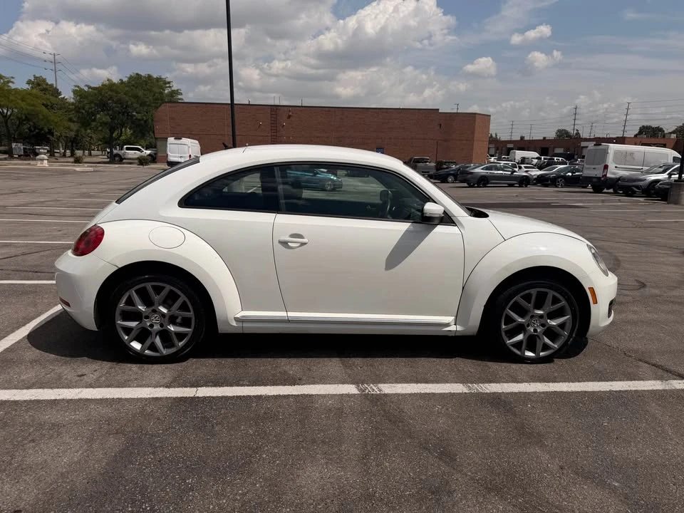 2015 Volkswagen A5 Beetle - Image 4 of 9