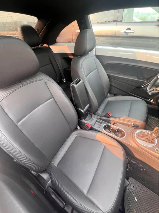 2015 Volkswagen A5 Beetle - Image 8 of 11