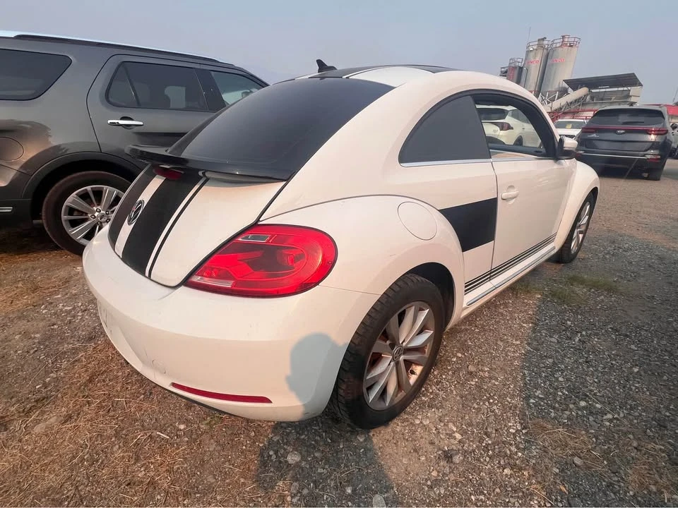 2015 Volkswagen A5 Beetle - Image 5 of 11