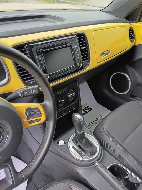 2015 Volkswagen A5 Beetle - Image 6 of 13