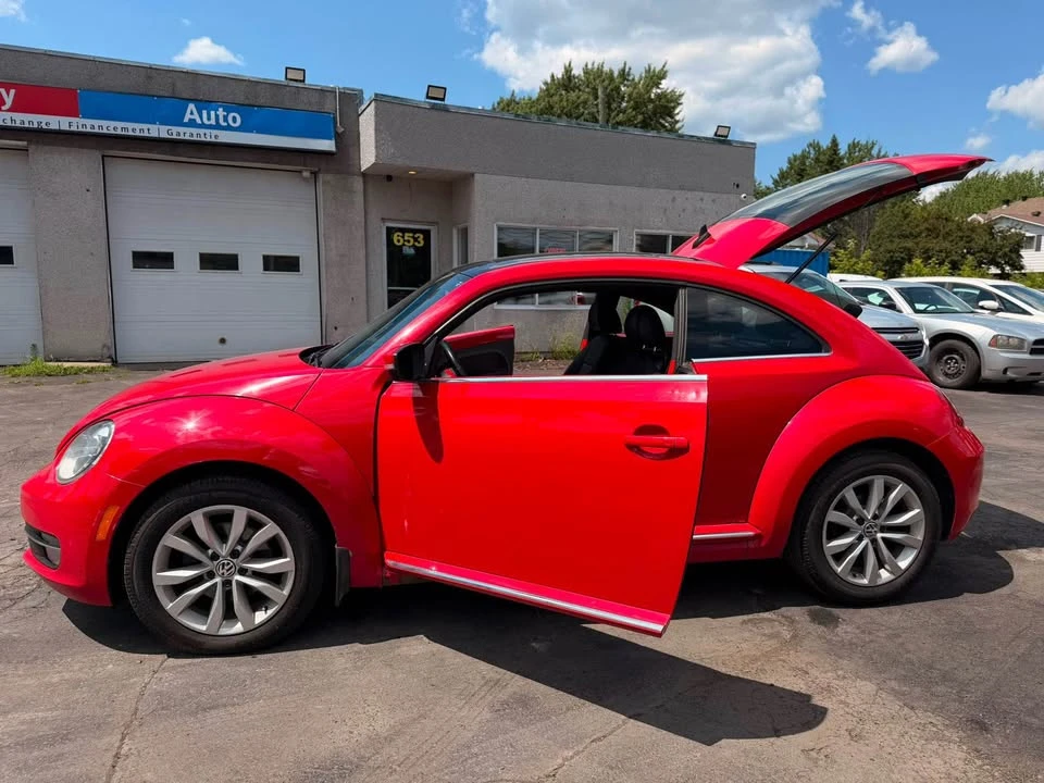 2015 Volkswagen A5 Beetle - Image 9 of 18