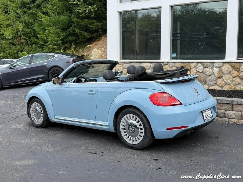 2015 Volkswagen A5 Beetle - Image 2 of 20