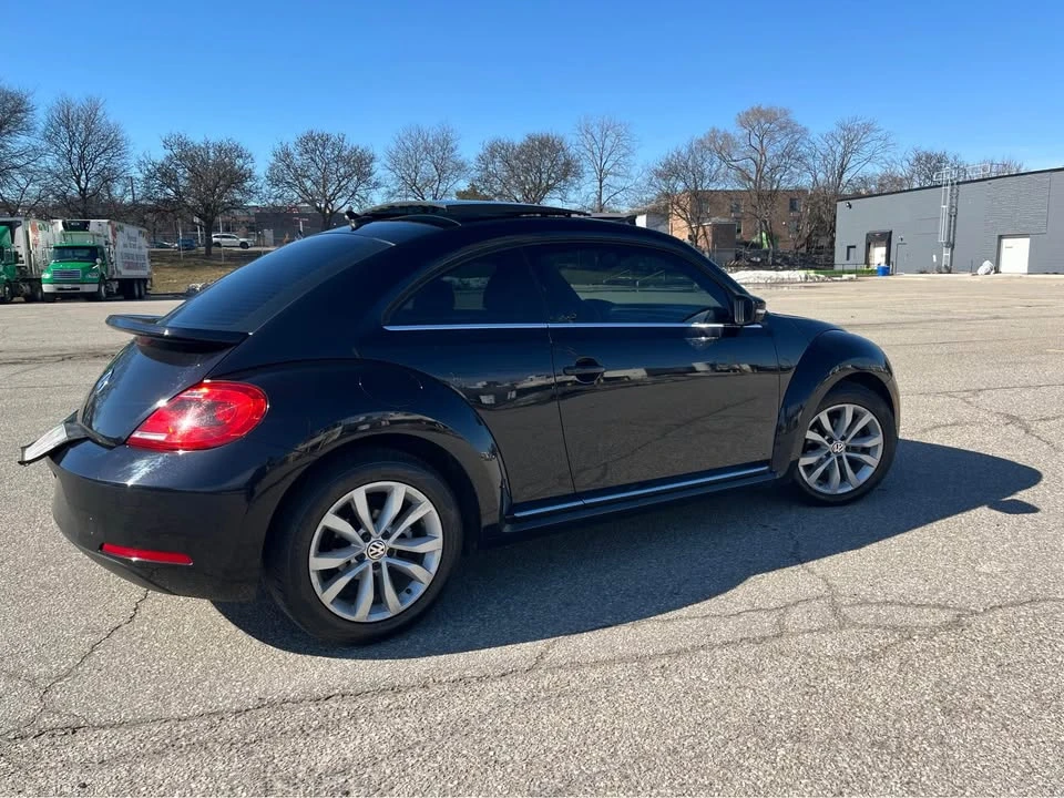 2015 Volkswagen A5 Beetle - Image 8 of 15