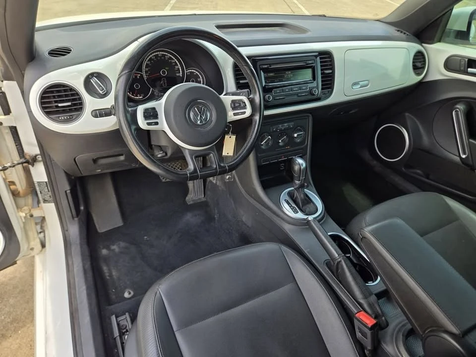 2015 Volkswagen A5 Beetle - Image 11 of 20