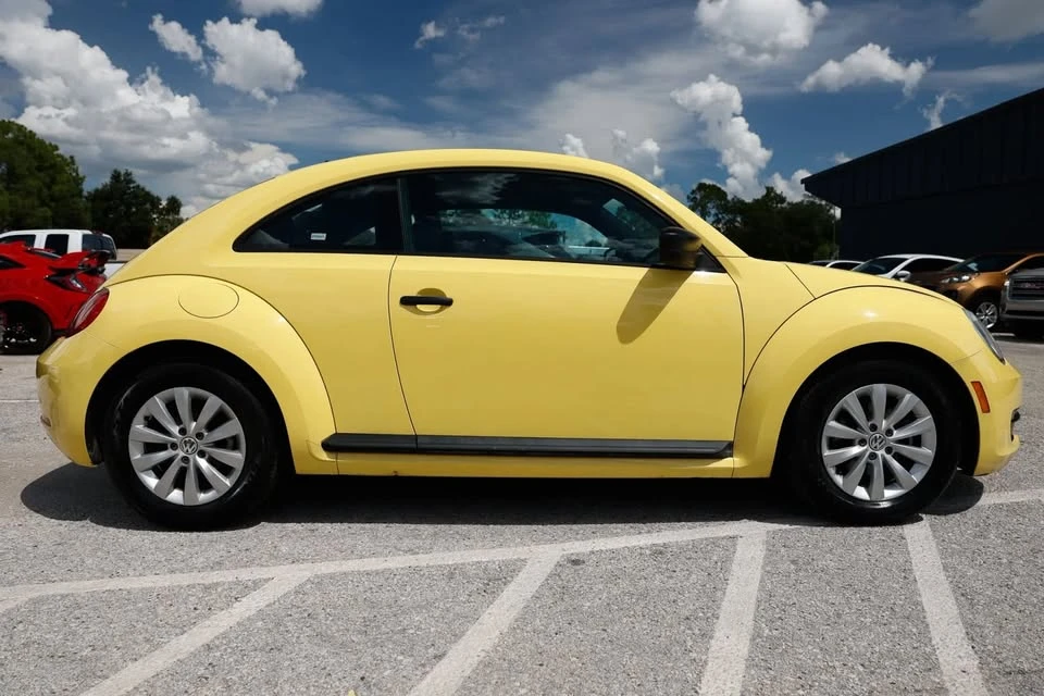2015 Volkswagen A5 Beetle - Image 8 of 20