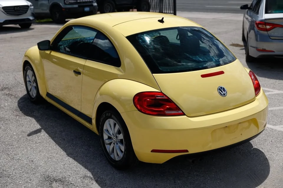 2015 Volkswagen A5 Beetle - Image 4 of 20